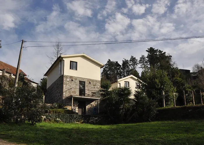 別荘 Quinta Da Encavalada Nogueira do Cravo